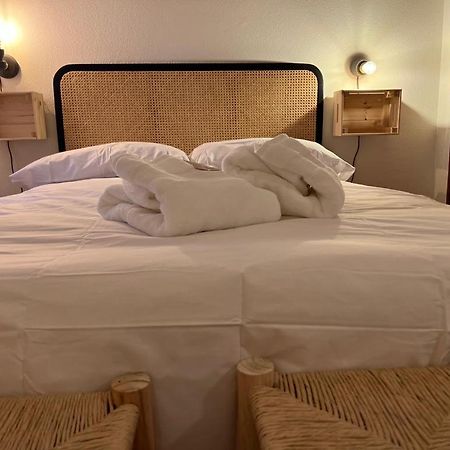 Apartamento Turistico R. Gonzalez Abreu Sevilla Eksteriør billede