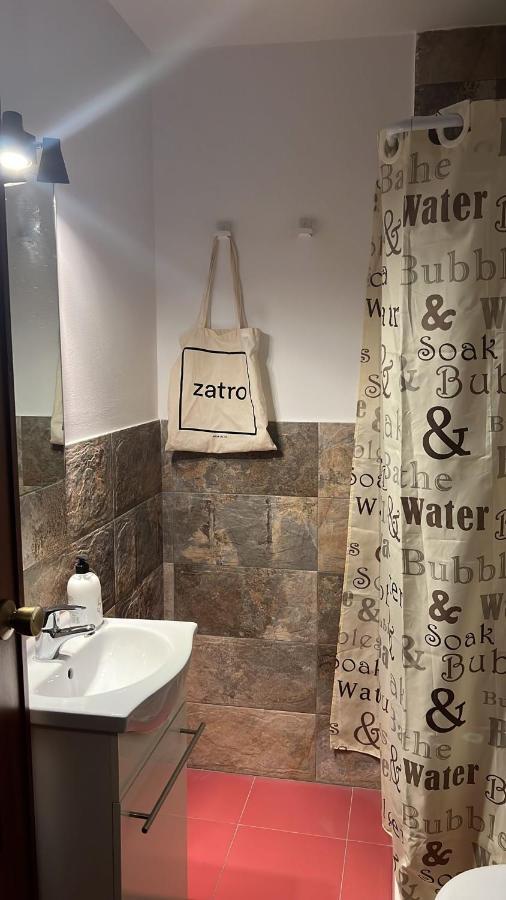 Apartamento Turistico R. Gonzalez Abreu Sevilla Eksteriør billede