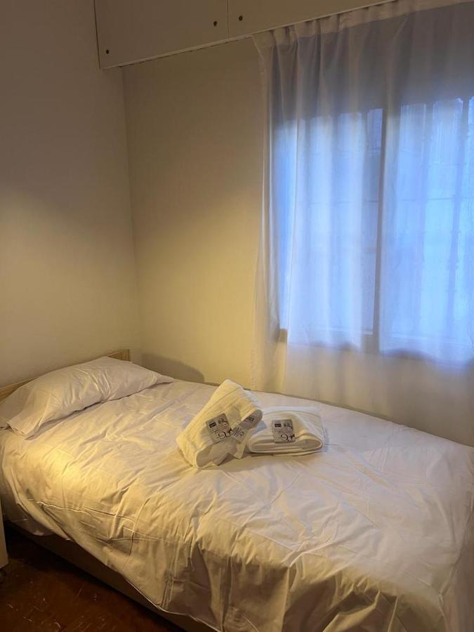 Apartamento Turistico R. Gonzalez Abreu Sevilla Eksteriør billede