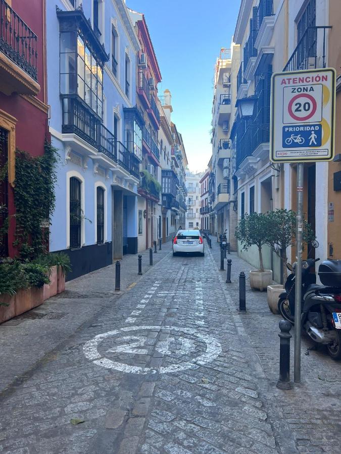 Apartamento Turistico R. Gonzalez Abreu Sevilla Eksteriør billede