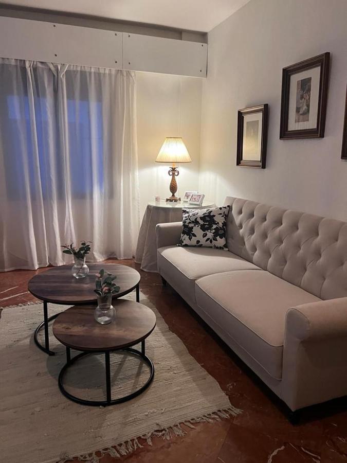 Apartamento Turistico R. Gonzalez Abreu Sevilla Eksteriør billede